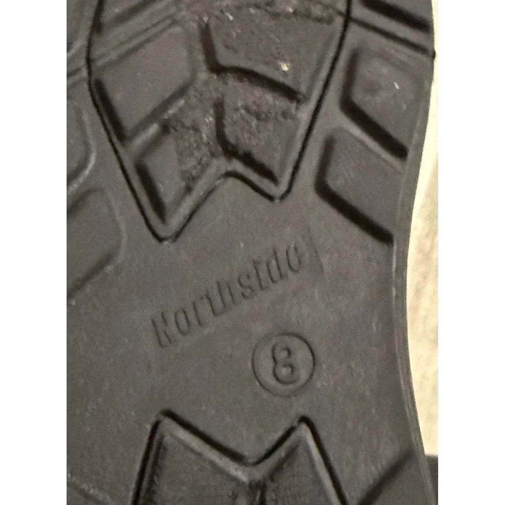 Northside Kids Black Gold Star Waterproof Winter Snow Boots‎ Size 8